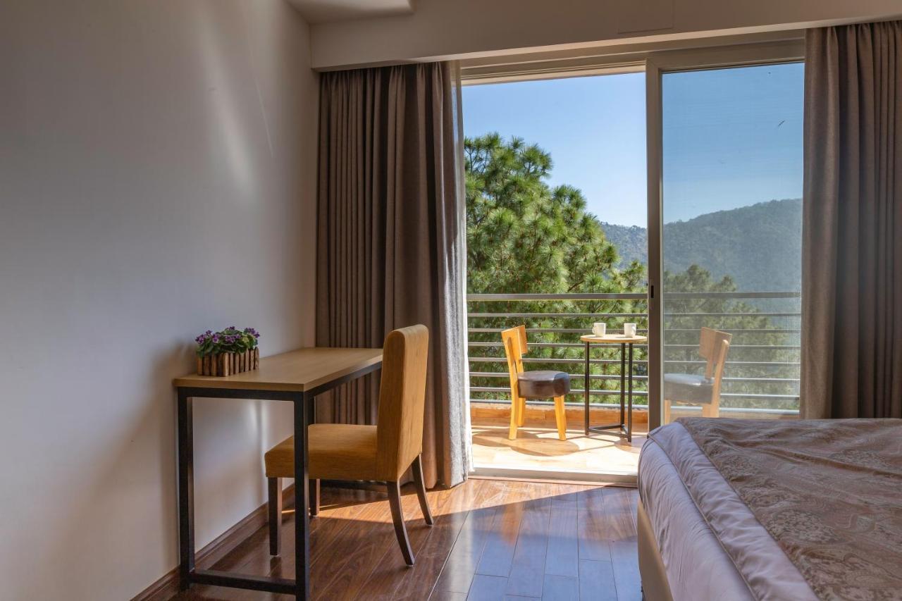 Pine Maderas By Embrace Apartment Kasauli Exterior photo
