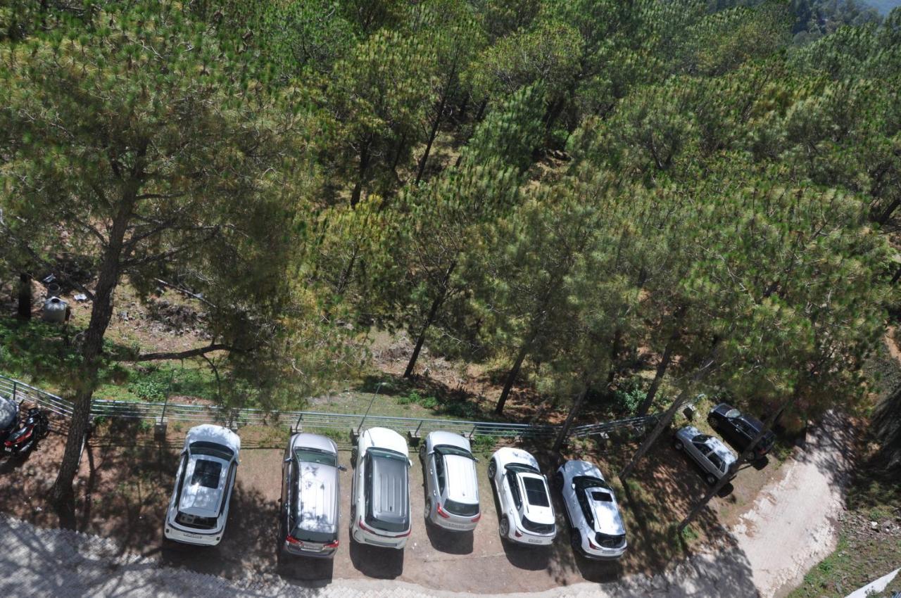Pine Maderas By Embrace Apartment Kasauli Exterior photo